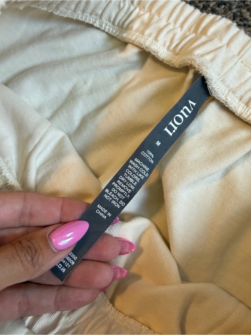 Vuori Mackenzie Pant in Natural - Picture 6 of 8